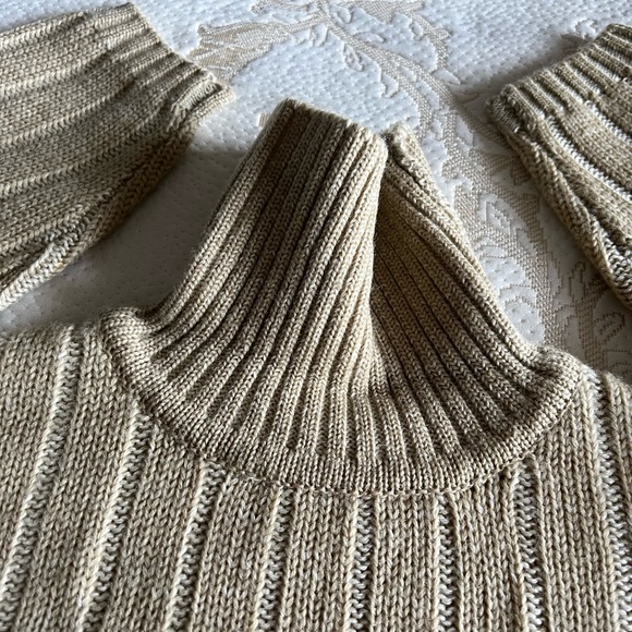 Brand new Unisex vintage 100% wool turtleneck knit sweater - Picture 11 of 15